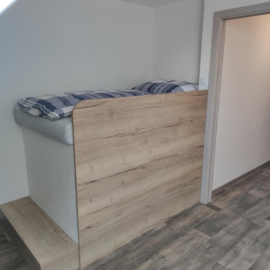 Apartment Na Sklepe U Spacira