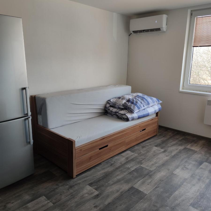 Na Sklepe U Spacira Apartment *